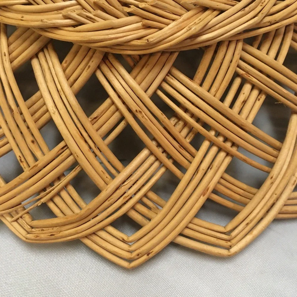 Woven Wicker Bread Basket Unisex 10 inch Tan Scalloped Round Bowl Cottagecore